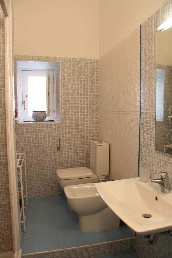 Casa Vacanza Icaros, Ortigia Hictoric Center, 200 Mt From The Beach Сиракузы Экстерьер фото