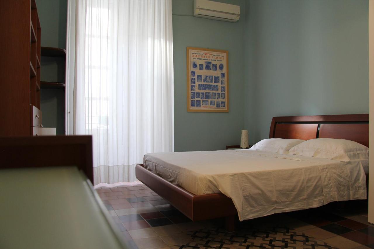 Casa Vacanza Icaros, Ortigia Hictoric Center, 200 Mt From The Beach Сиракузы Экстерьер фото