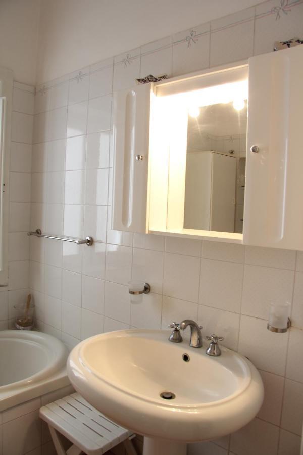 Casa Vacanza Icaros, Ortigia Hictoric Center, 200 Mt From The Beach Сиракузы Экстерьер фото