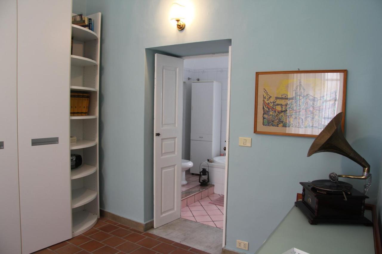 Casa Vacanza Icaros, Ortigia Hictoric Center, 200 Mt From The Beach Сиракузы Экстерьер фото